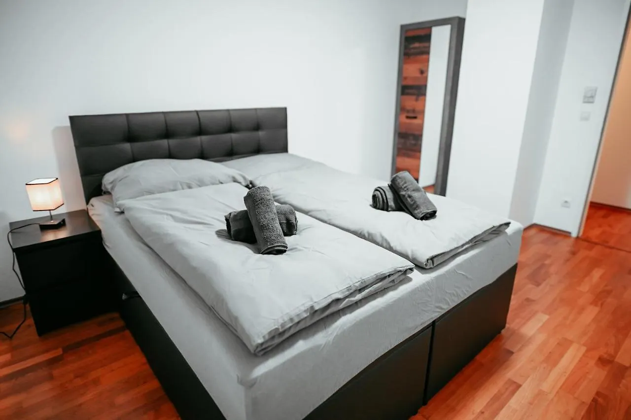 Vienna Shopping Center 8 Appartment 0*,  Αυστρία