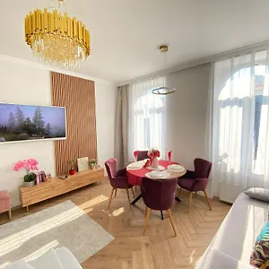 Inter Apartment